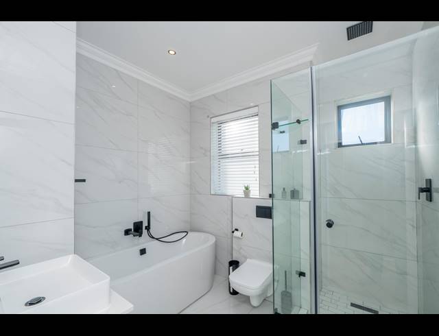 3 BEDROOM HOUSE FOR SALE IN SANDOWN